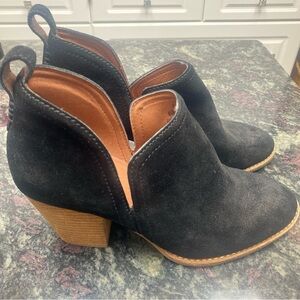 Jeffrey Campbell Booties Size 8.5